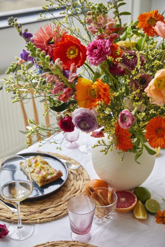 Mediterranean flower table / S'usi Gastro Studio / Amsterdam food stylist